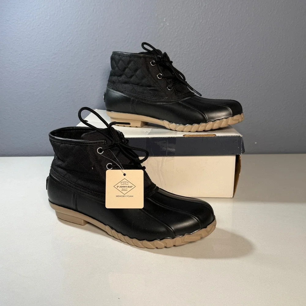 St John's Bay Denton Duck Boots Womens 7 Black New Memory Foam Quilted Ankle